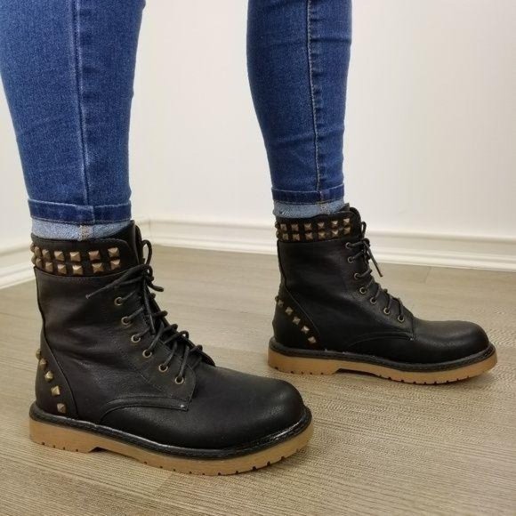 Shoes - Rocker chick laced up combat boots w/ metal studs